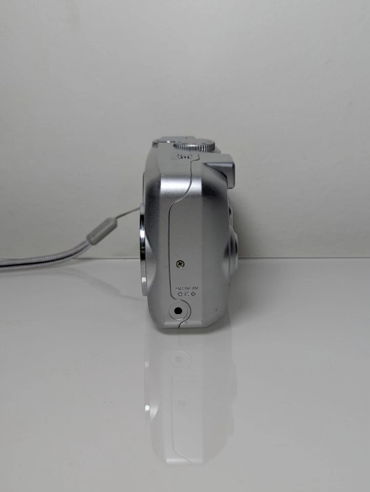 Kodak EasyShare CX7430 4.0MP Digital Camera (Tested Working)  - Image 2 of 4