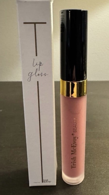 Trish McEvoy Easy Lip Gloss Innocent~Innocent~0.12 oz/Full Size~BNWB~MSRP $33