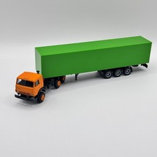 KAMAZ Classic Truck – Orange Cab with Green Box Semi-Trailer – 1:87 H0 Scale