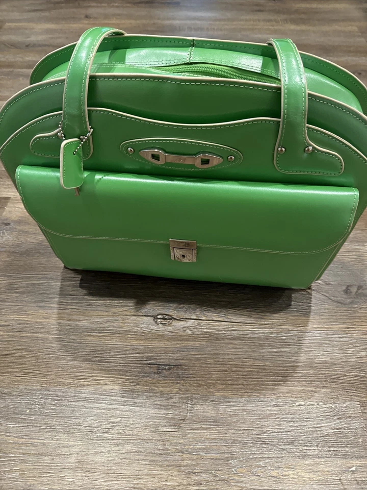 Bolso verde para portátil Mcklein para mujer Foto 2 de 4