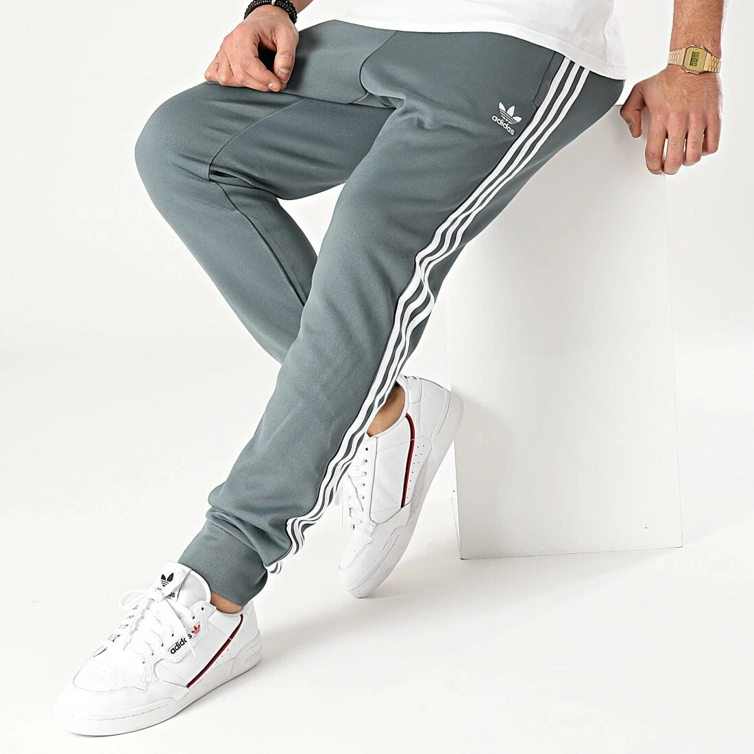 adidas Originals Men's Adicolor Classics Primeblue SST Track Pants