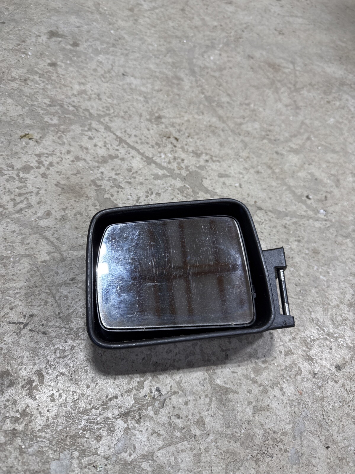 Jeep Cherokee XJ 84-96 Driver Side Mirror FOR PARTS (TC87)