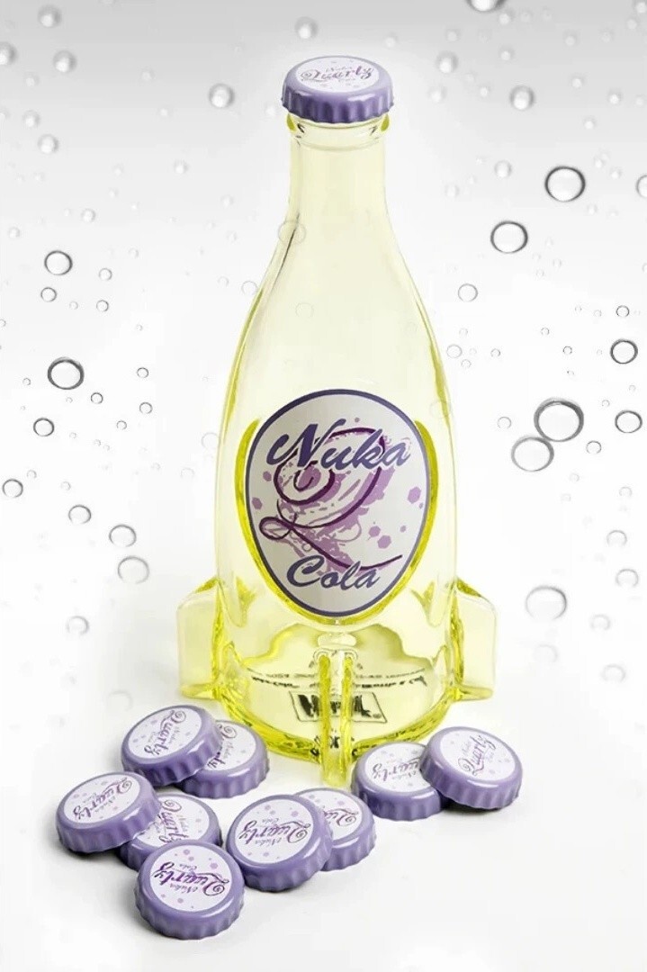 Fallout Nuka-Cola Quartz Glass Bottle with Cap Purple Lemon 18.5cm Collectible