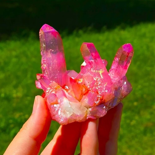 80-100 g Rosa Caliente Rojo Aura Angel Titanio Cristal Racimo de Curación Geoda Regalo de Navidad - Imagen 2 de 4