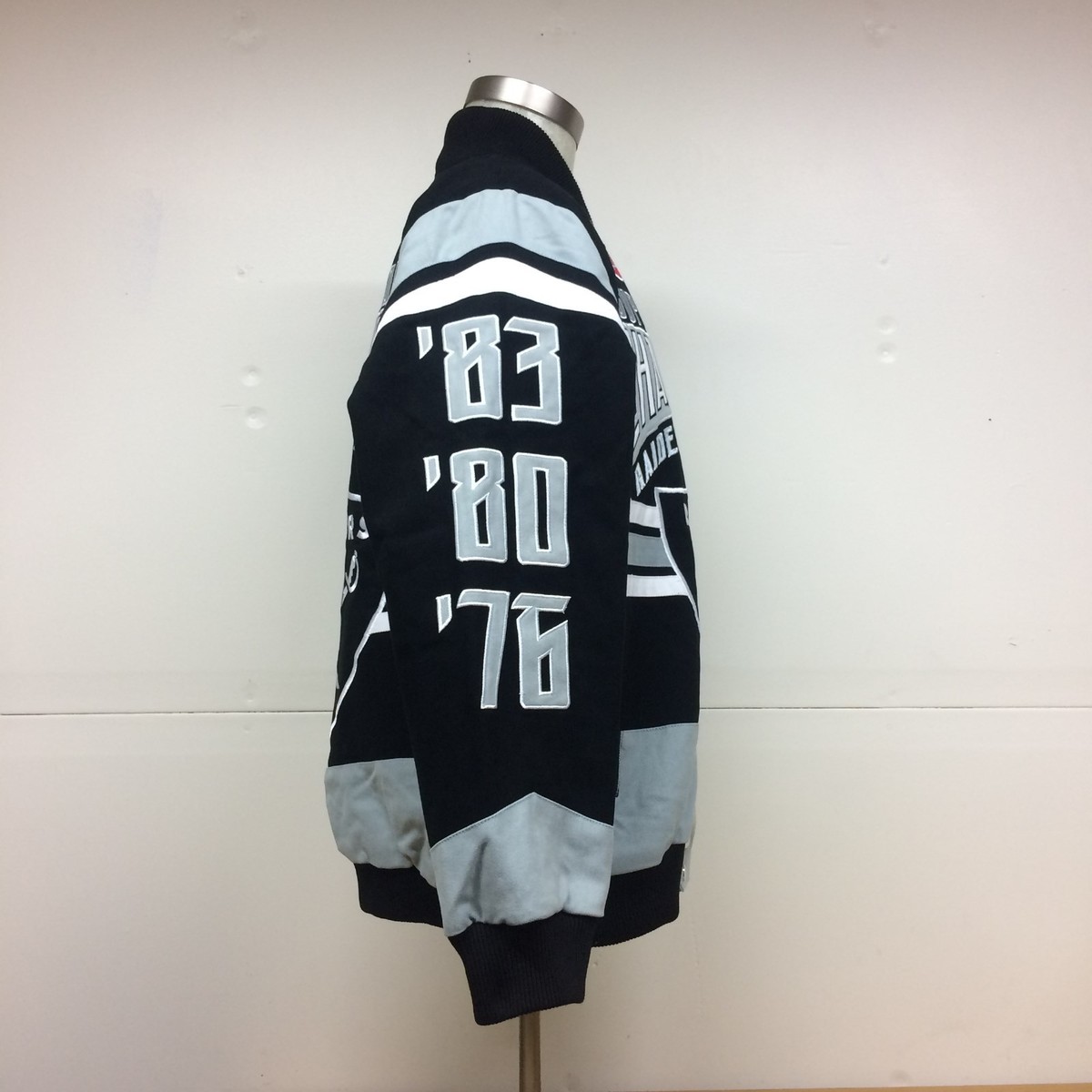 ジャケット・アウター 90s raiders 3times championship jacket OAKLAND/VEGAS RAIDERS 3 TIME SUPER BOWL CHAMPIONS Polyester
