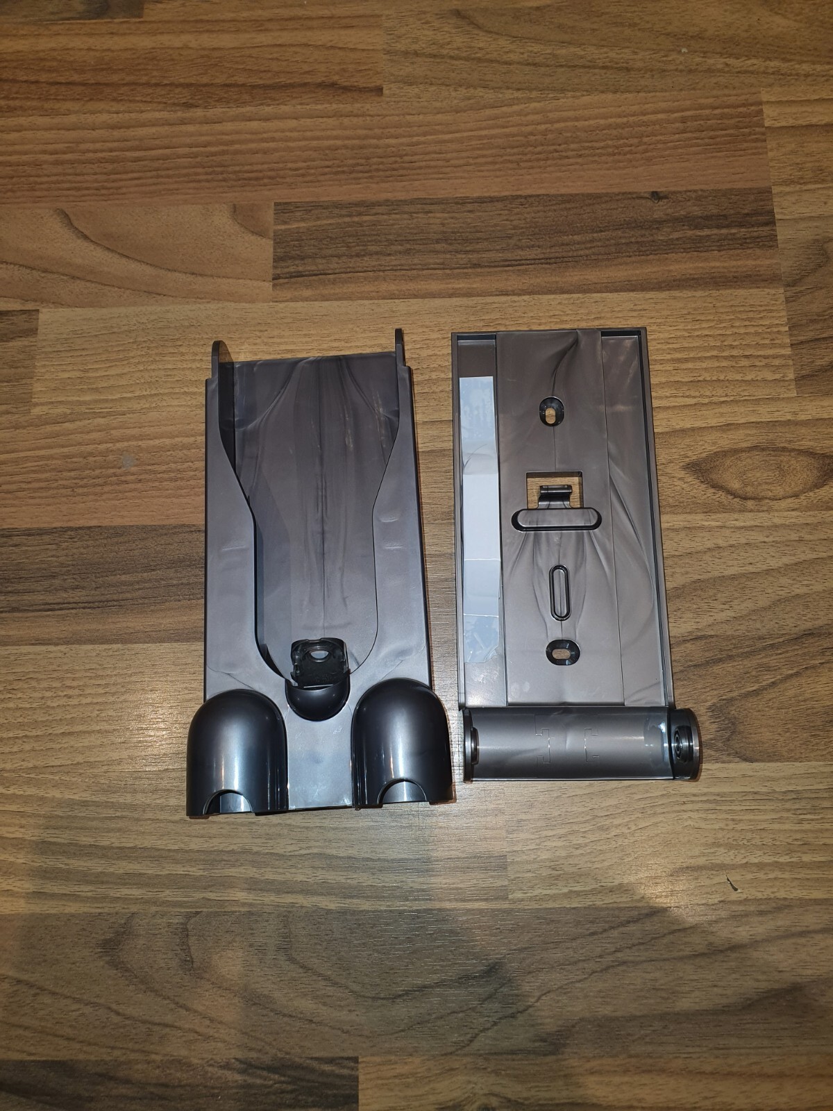 Genuine Dyson Charging Dock Station V15  Vacuum Wall Mount Bracket