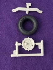 1970 Ford F100 4x4 SPARE TIRE WHEEL & CARRIER from Moebius 1:25 Model Kit 67-72