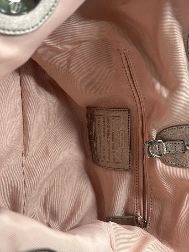 Bolso de Mano Coach Seashell Retirado Pre-amado de Lona. F19273 Foto 4 de 4