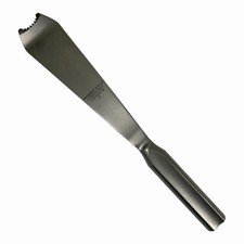 Elevador cabeza-cuello femoral Innomed 3410-01 Amstutz hoja ancha