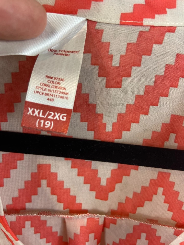 blusa estilo túnica vermelha e cram shear roll tap padrão chevron feminina tamanho 2XL - Imagem 4 de 4