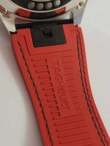 TAG HEUER CONNECTED SUPER MARIO L.E.SBG8A13 45MM QUARTZ SMART WATCH - 第 6/14 張圖片