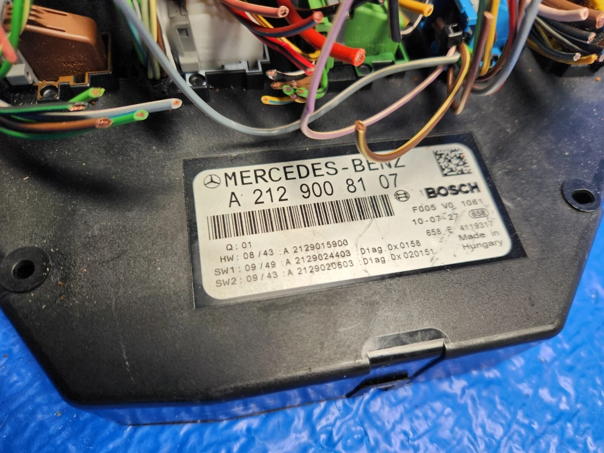 MERCEDES W204 W212 E350 C300 FRONT SAM FUSE BOX MODULE OEM (10_15 