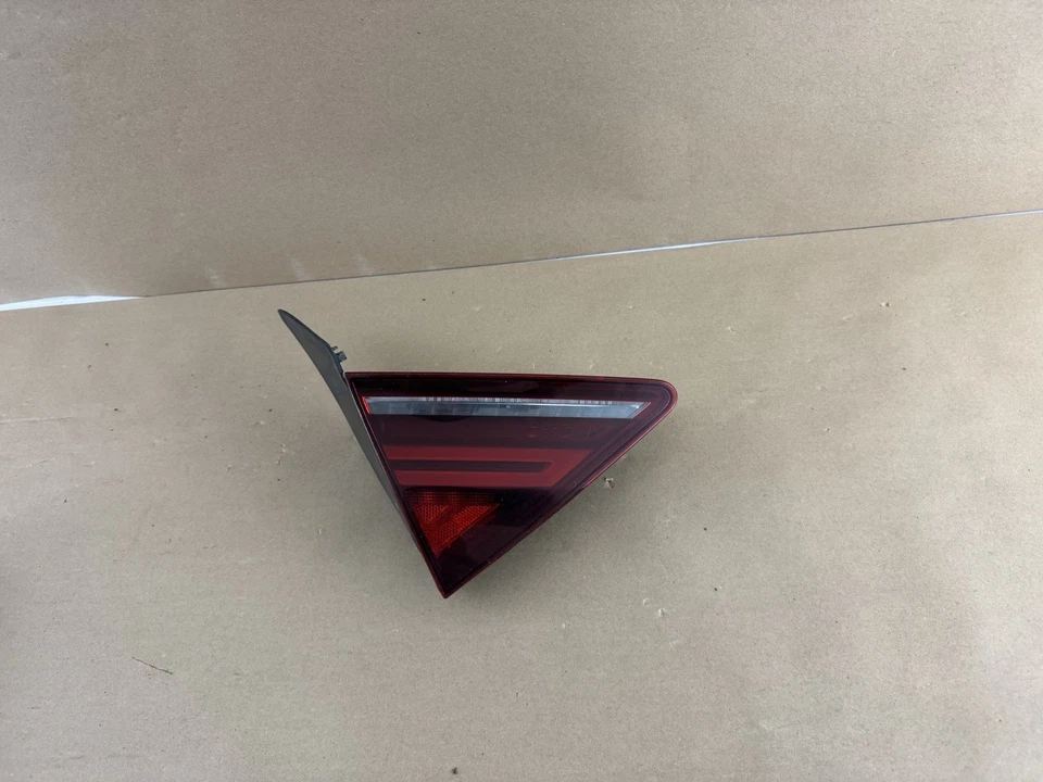 Luz trasera LED 4g8945093k fabricante de equipos originales Audi A7 S7 RS7 2016-2018 Foto 2 de 4