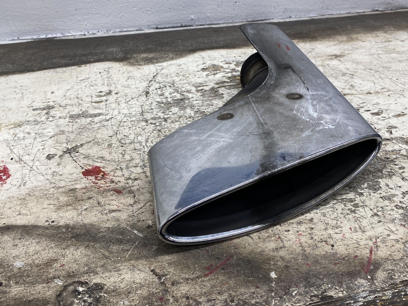 2010-2020 BENTLEY MULSANNE OEM REAR LEFT EXHAUST MUFFLER PIPE TUBE TIPE END
