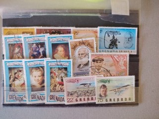 14 timbres Grenade lot 539