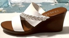 Women's Italian Shoemakers Marcia White Leather Wedge Sandals 3" Heels Size 7