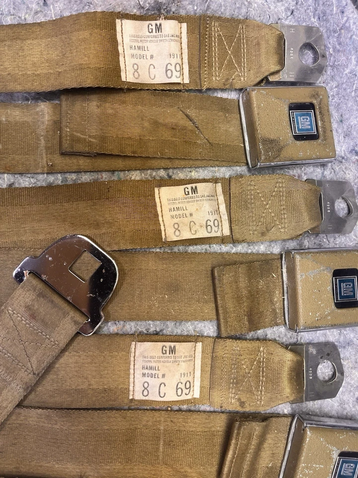 Oldsmobile Cutlass 442 Chevelle GTO 1968 1969 cinturones de seguridad de banco dorado Foto 4 de 4
