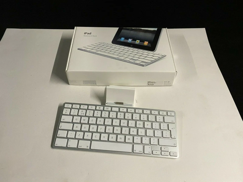iPad Keyboard Dock MC533N/A ORIGINALVERPACKT Apple Dockingstation iPAD 1 2 3