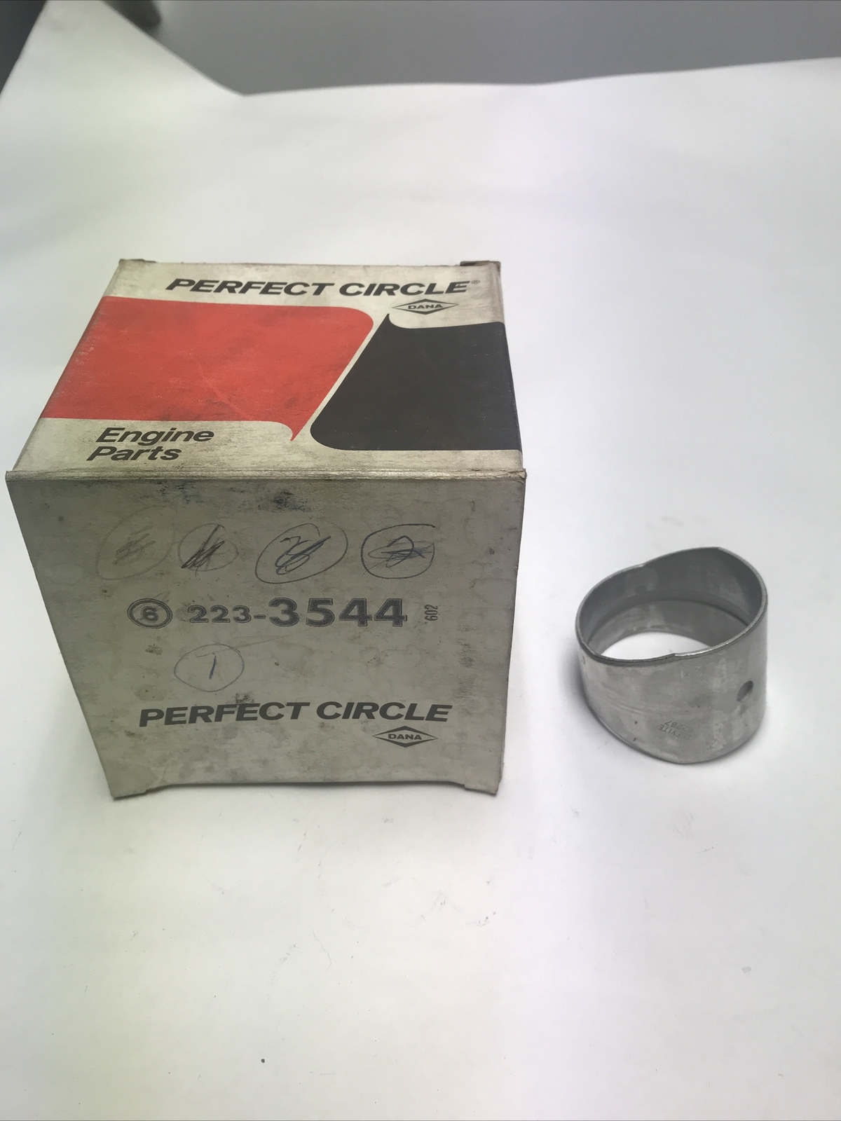 (1) Clevite Piston Pin Bushing for Mack ENDT675 T676 T673 Engine (223 ...