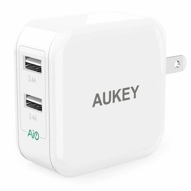 Cargadores de teléfonos celulares AUKEY y soportes para Apple Apple iPhone 6 Plus