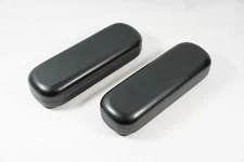 2 Naturally Rimlessglasses case (6 ¼ x 2 ¼in) Black texture