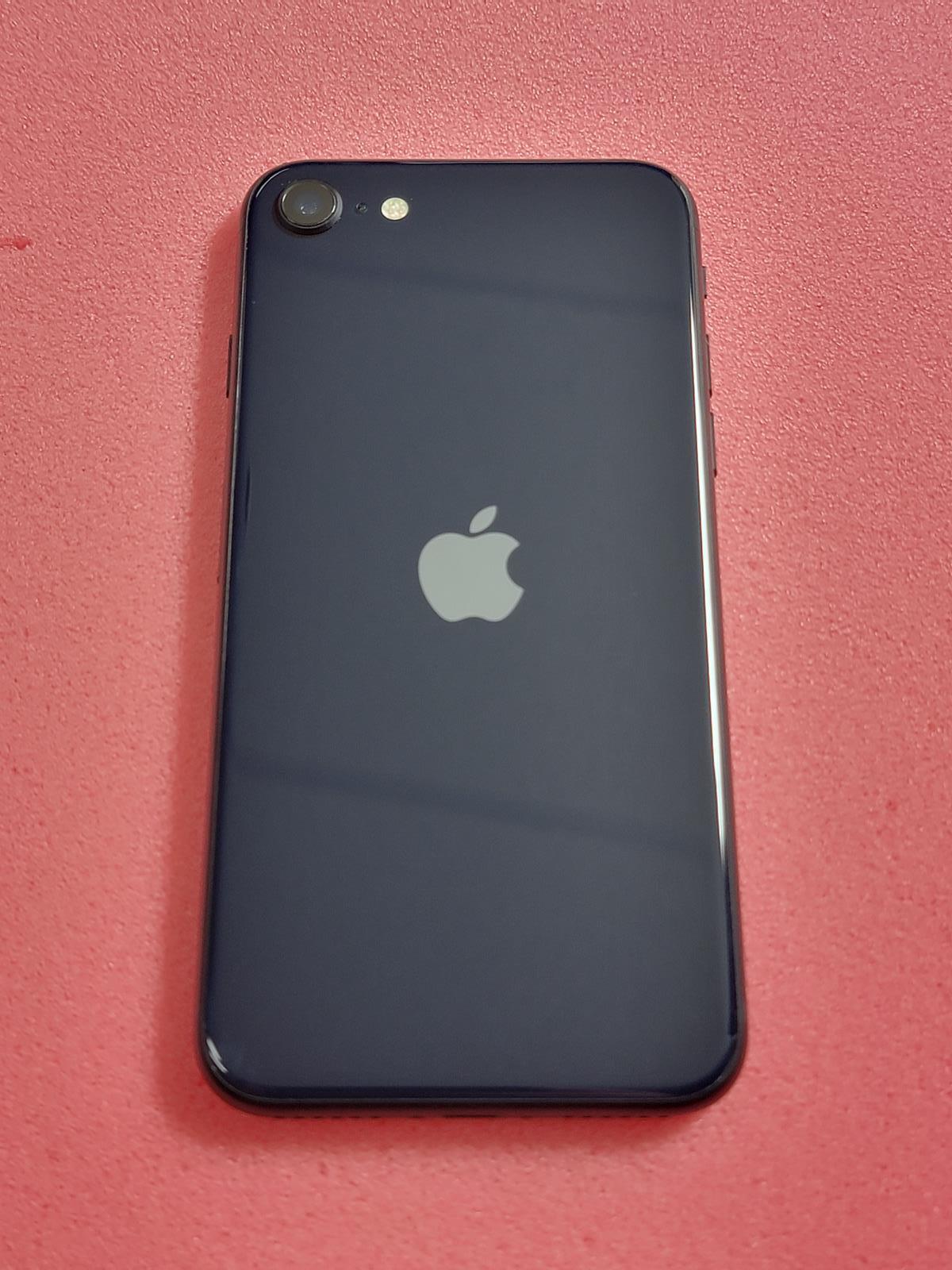 Apple iPhone SE, 3rd Generation, Unlocked, Grade B, Midnight, A2595 SKU