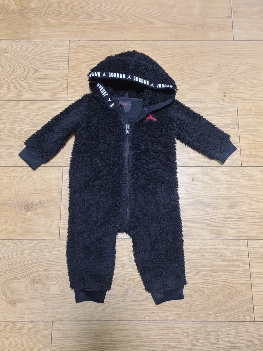 6-9 Months Boys Jordan Sleepsuit Black Fluffy (86) UK