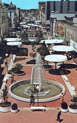 VEREINIGTE STAATEN POSTKARTE Richmond Downtown Promenade Indiana USA Brown & Bigelow