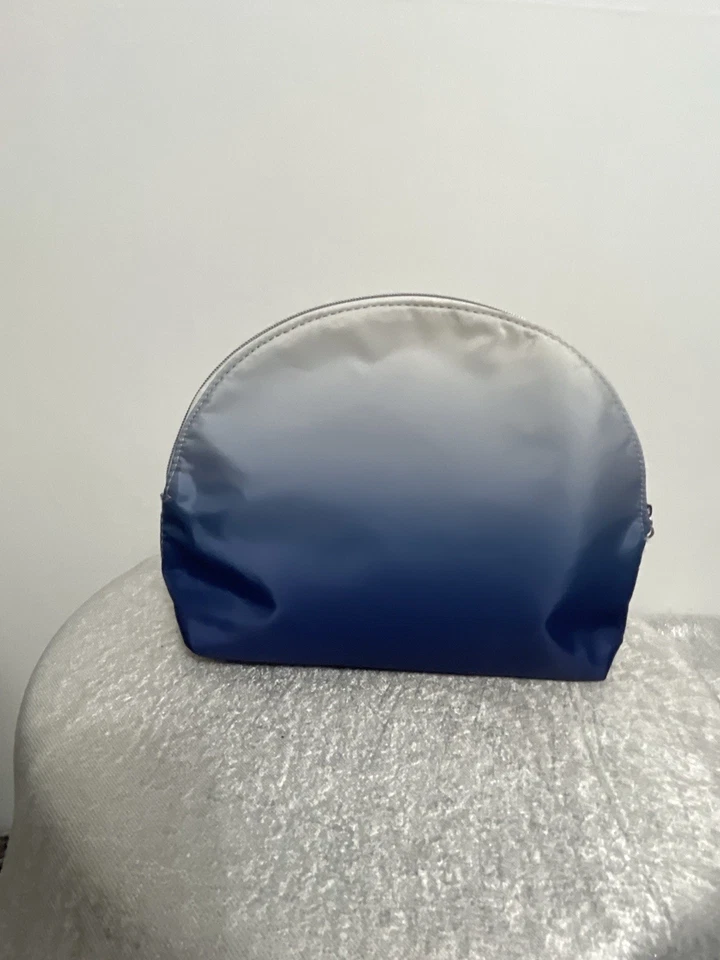 👜 ¡Bolso de Maquillaje Lancôme Paris Plateado-Azul Gradiente (B48)!! Foto 2 de 4