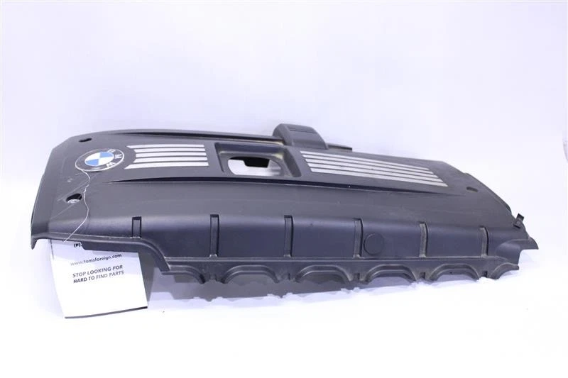 PLASTIC ENGINE COVER BMW 328i 2009 09 1061476 — 第 4/4 张图片