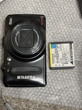 Compact digital camera FUJIFILM FINEPIX F550EXR 12041