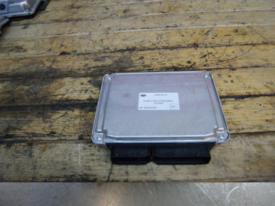 AUDI A4 8E2/5 ECU ECM DME PCM PCU MSG ENGINE CONTROL UNIT 0261207579 