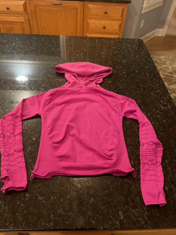 全新 Free People FP Movement Good Karma 连帽衫 洋红色 迪斯科 - XS/S — 第 3/4 张图片