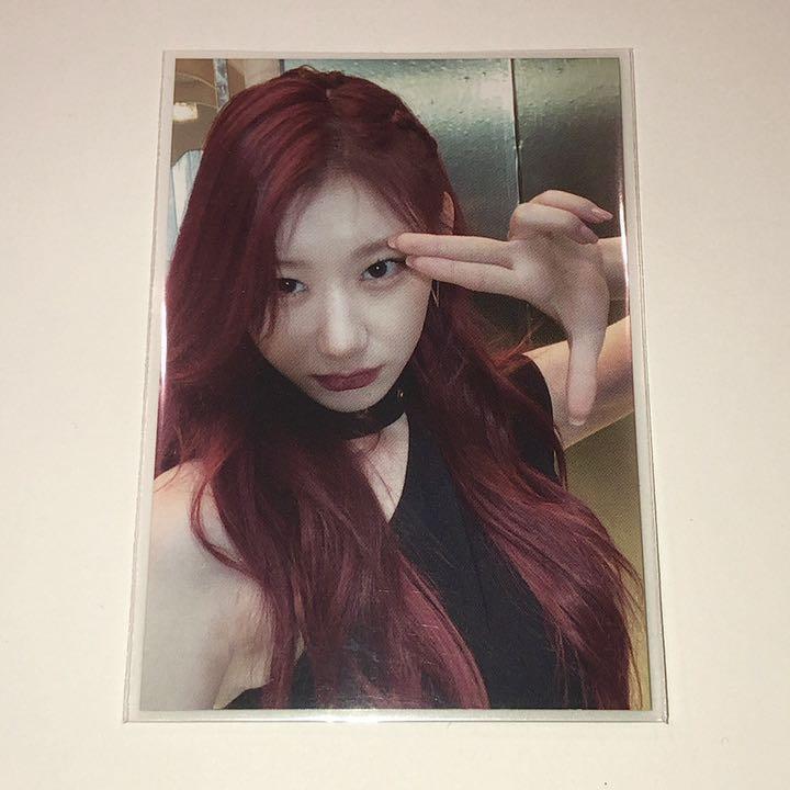 ITZY GUESS WHO TOWER RECORDS 4 card OFFICIAL PHOTO CARD CHAERYEONG
