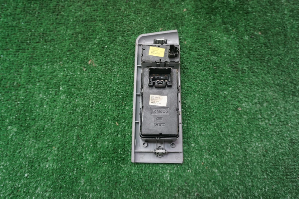 Interruptor de ventana derecha Ford Ranger 2008 09 10 11 OEM 8c3t14540abw Foto 3 de 4