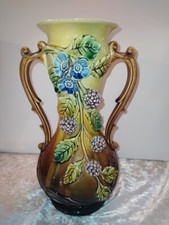Rare Vase en barbotine à décor de mûrier vers 1900