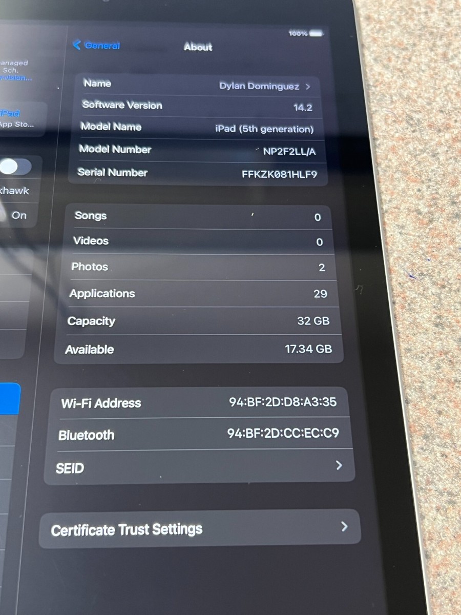 iPad - エミ　ipad 第５世代 32gb 割れあり Amazon.co.jp: 【整備済み品】 Apple iPad (第5世代) Wi-Fi +