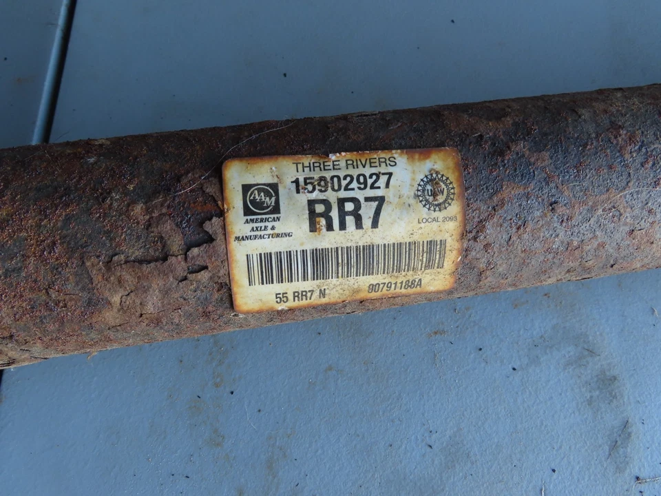 Silverado 1500 OEM eje de transmisión diferencial delantero 15902927 30"-37" con yema 4x4 Foto 3 de 4