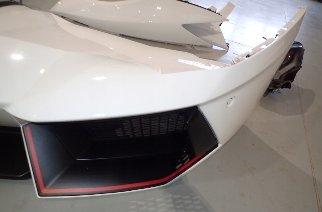 2012-2014 Lamborghini Aventador LP700 Complete Front Bumper Assembly OEM
