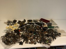 VINTAGE 1950s HUGE Lionel Marx O Gauge Train Parts Lot CLOSED TRAIN REPAIR SHOP