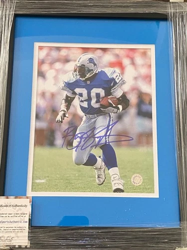Barry Sanders Detroit Lions Signed Autographed Framed 8x10 Photo 16x13 frame COA