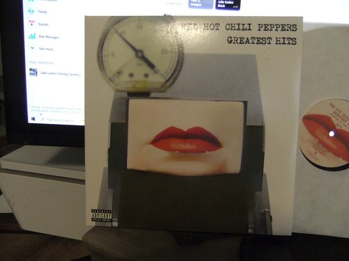 RED HOT CHILI PEPPERS GREATEST HITS DOUBLE 2 LP ON WARNER BROTHERS RECORDS NM