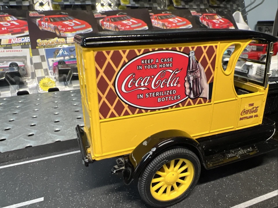 VTG ERTL Chevrolet “Coca-Cola” Delivery Truck Die Cast Coin Bank As Pictured - Image 4 of 4
