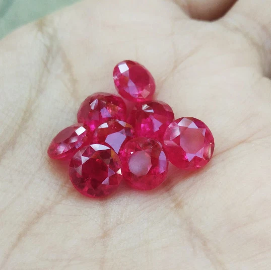 TOP COLOR BLOOD RED  9x9mm. ROUND CUT CORUNDUM RED RUBY GEMS EXCELLENT! (1pc.) - Image 3 of 4