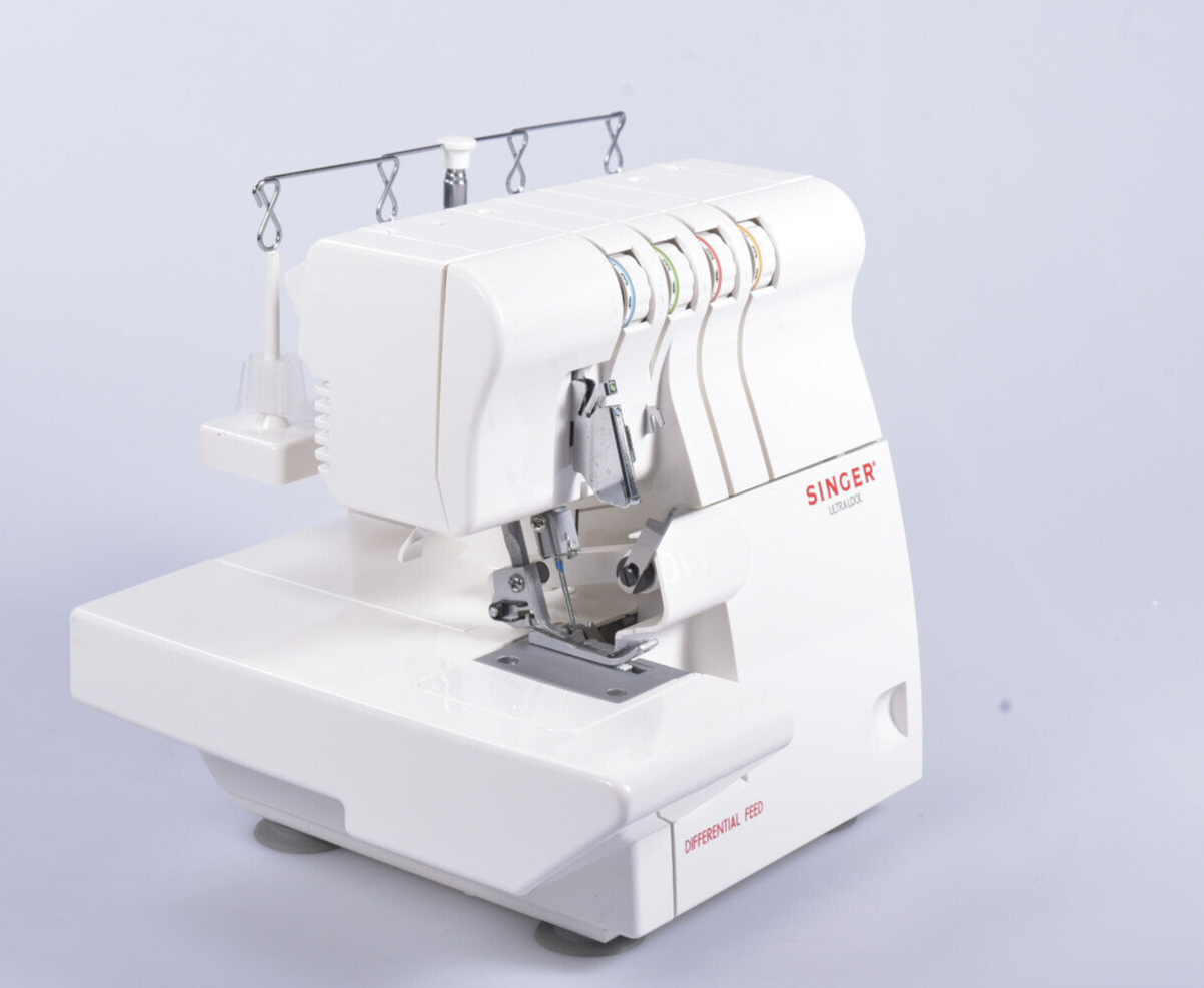 SINGER Ultralock 14SH654 Overlock Nähmaschine 3/4Faden 1300 Stiche/min