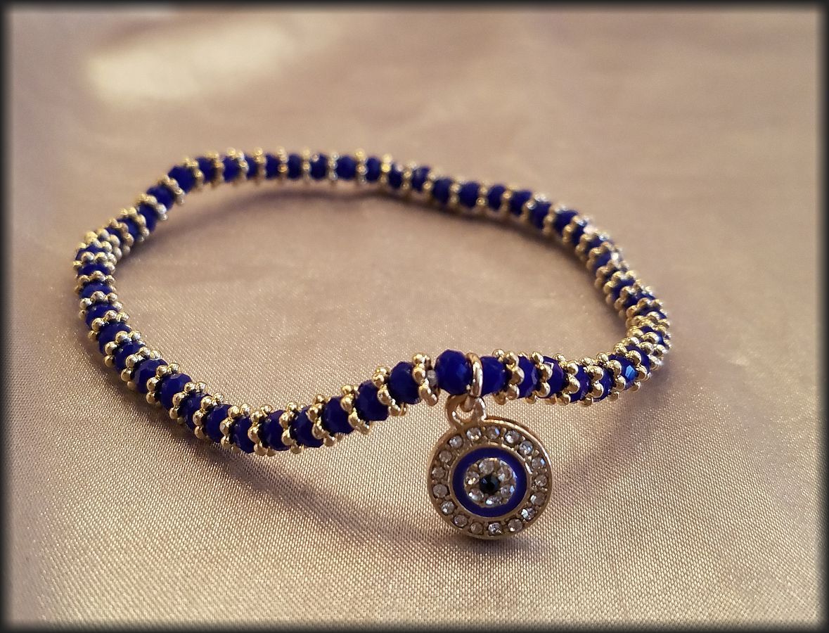 RED BLACK BLUE WHITE MULTI GOLD PAVE CRYSTAL EVIL EYE BEAD STRETCH