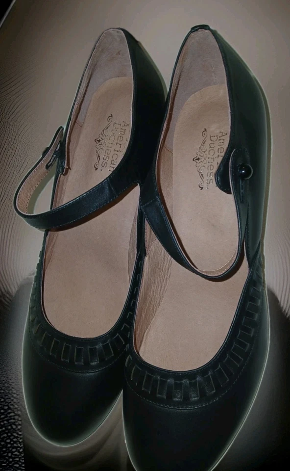 American Duchess Shoes 1920s Majorie Black Leather US Sz 8 NWOB 2" Heel Classic - Image 2 of 4