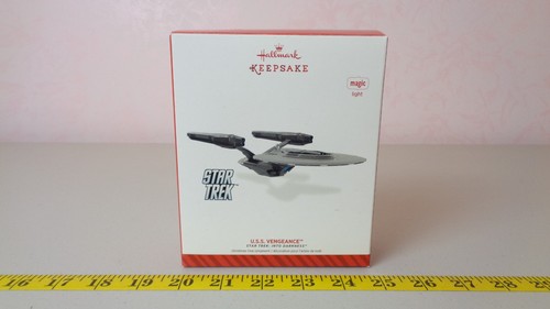 Star Trek USS Vengeance ornament 2014 Lights-up Into Darkness Movie - Picture 4 of 9