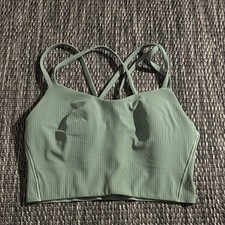 Lululemon like a cloud bra