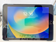 Apple iPad 5. Generation – 128 GB – Wi-Fi + Cellular – Space Grau